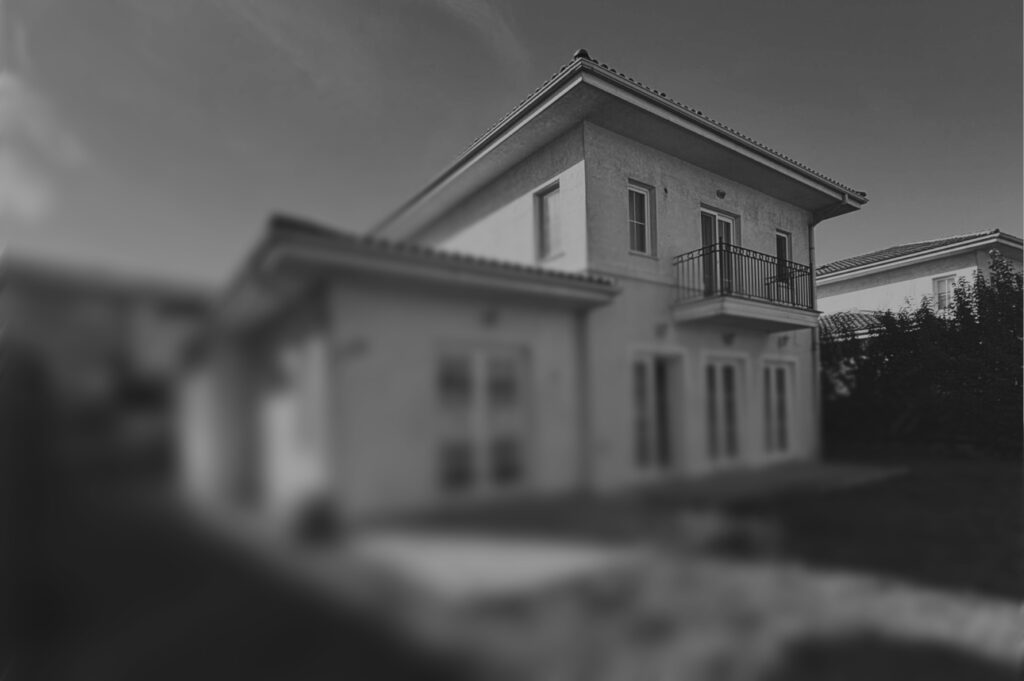 C HOUSE