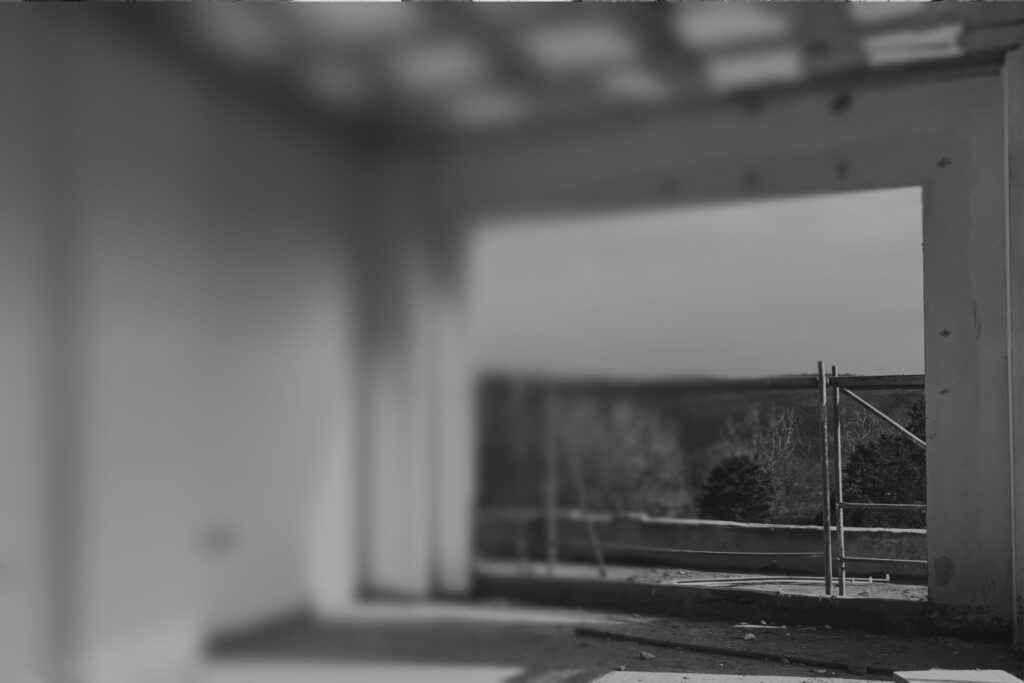 P HOUSE